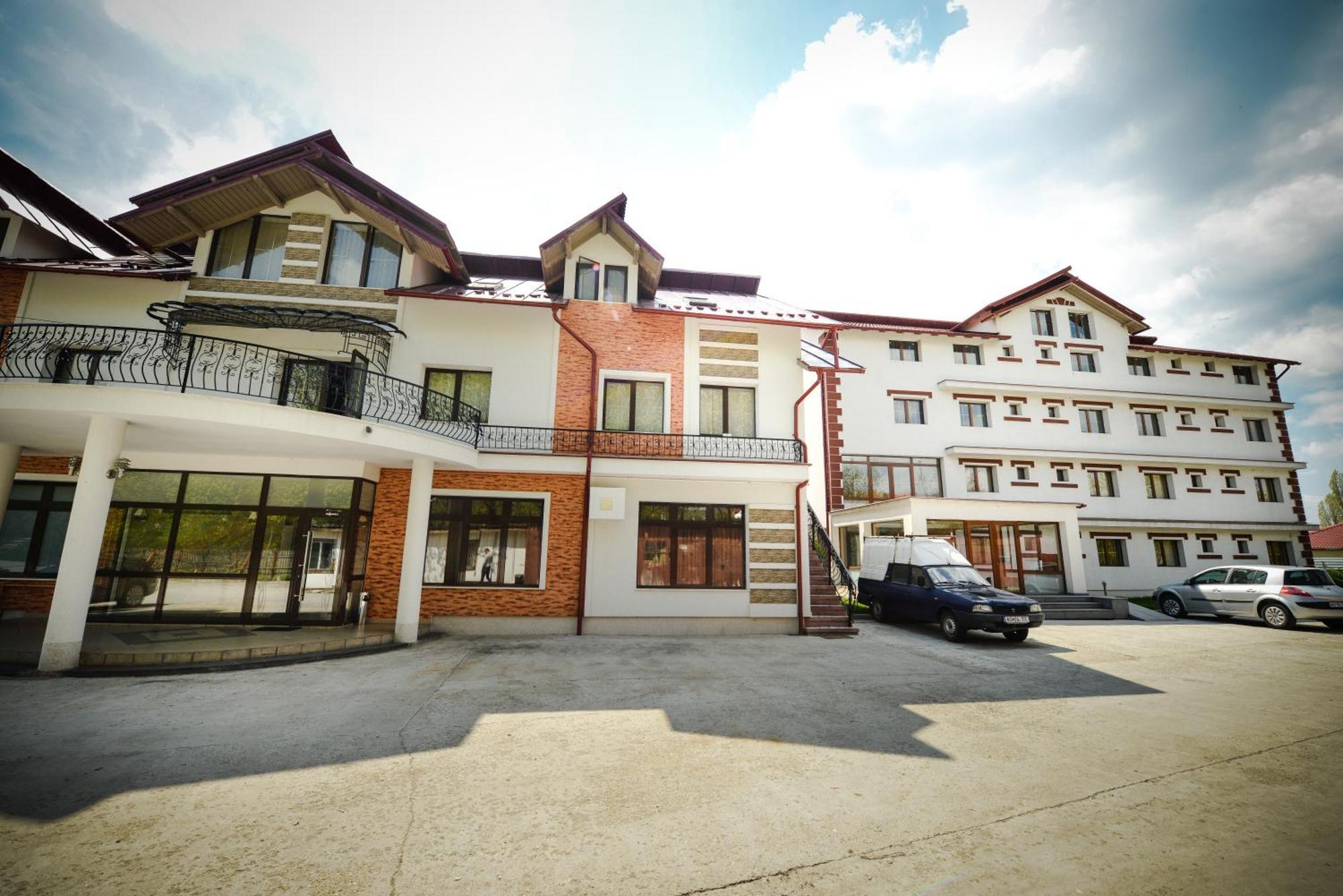 Pension Florica Pitesti Exterior photo