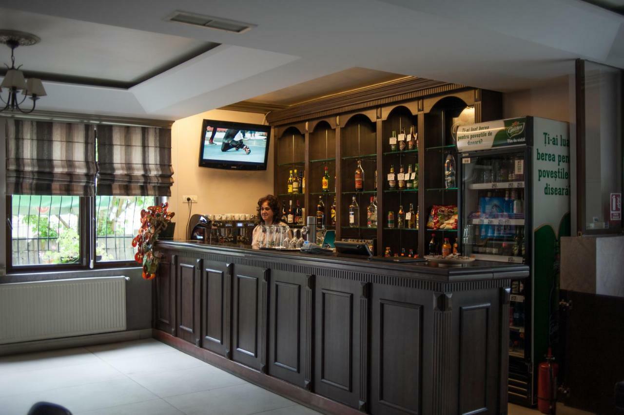 Pension Florica Pitesti Exterior photo